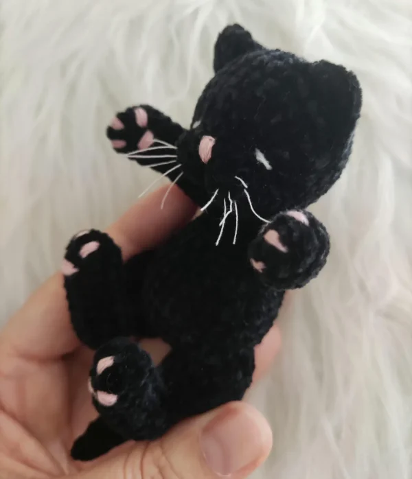 Sleeping Mini Black Plush Cat - Realistic Toy - Image 7