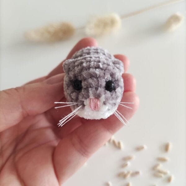 Mini Crochet Guinea Pig, Dollhouse Miniature Hamster Plush - Image 9