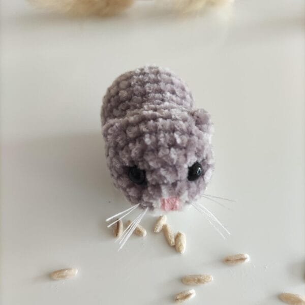 Mini Crochet Guinea Pig, Dollhouse Miniature Hamster Plush - Image 8