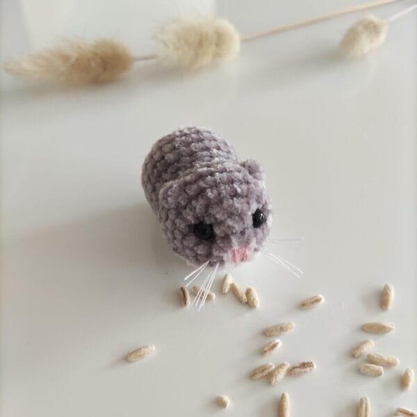Mini Crochet Guinea Pig, Dollhouse Miniature Hamster Plush - Image 5