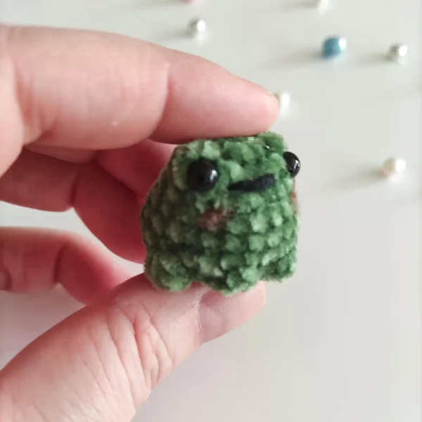 Dollhouse frog plush, small frog stuffed animal - Image 6