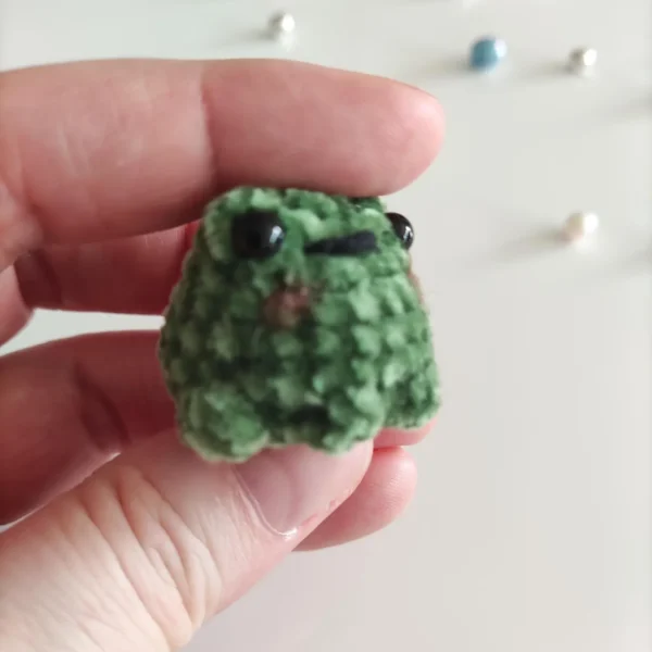 Dollhouse frog plush, small frog stuffed animal - Image 4