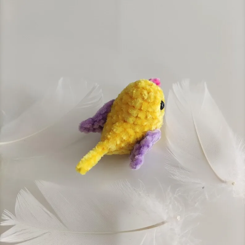 Handmade Tiny Amigurumi Bird Toy, Dollhouse Animal, Plush for Keychains - Image 2