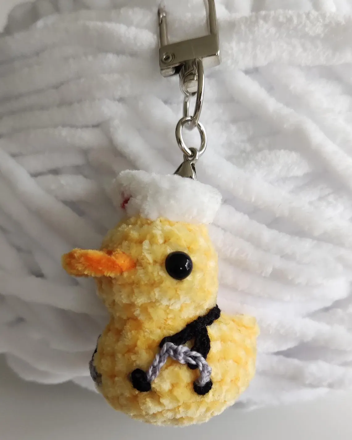 Crocheted Nurse Duck Charm, Mini Plush Keychain, Badge Reel Accessory, Healthcare Gift - Image 15