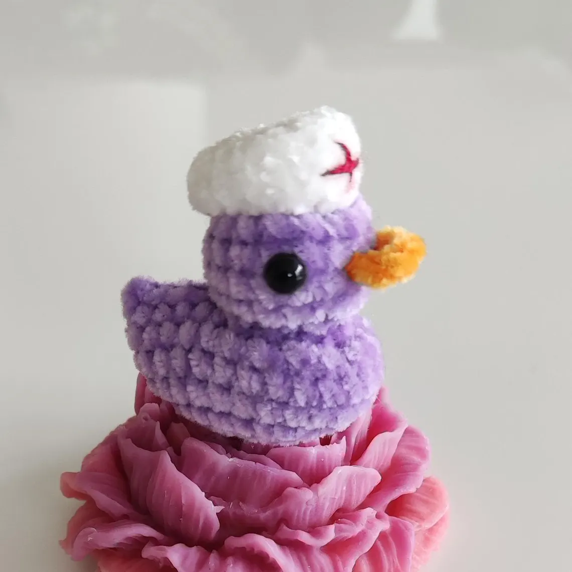 Crocheted Nurse Duck Charm, Mini Plush Keychain, Badge Reel Accessory, Healthcare Gift - Image 5
